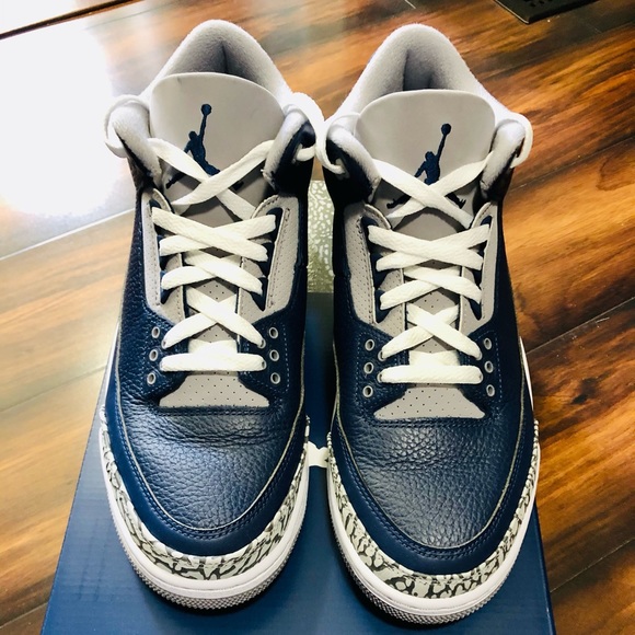 Air Jordan 3 - Picture 4 of 5